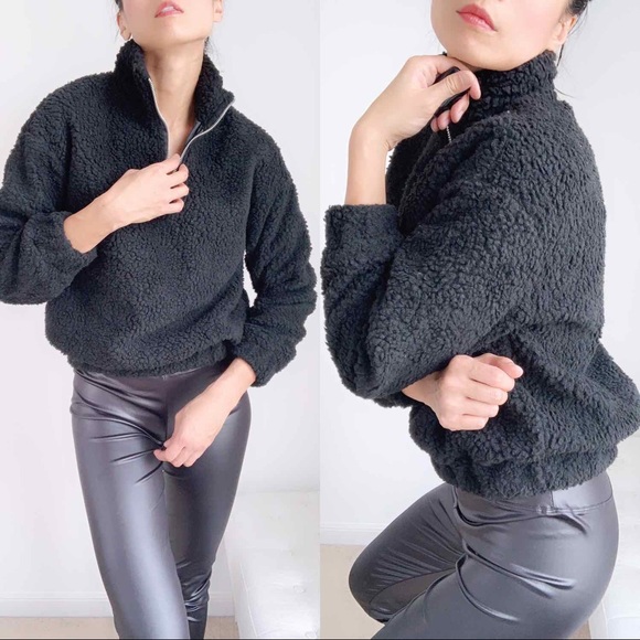 TEDDY SHEARLING HALF ZIP SWEATER  - BLACK - Picture 4 of 7